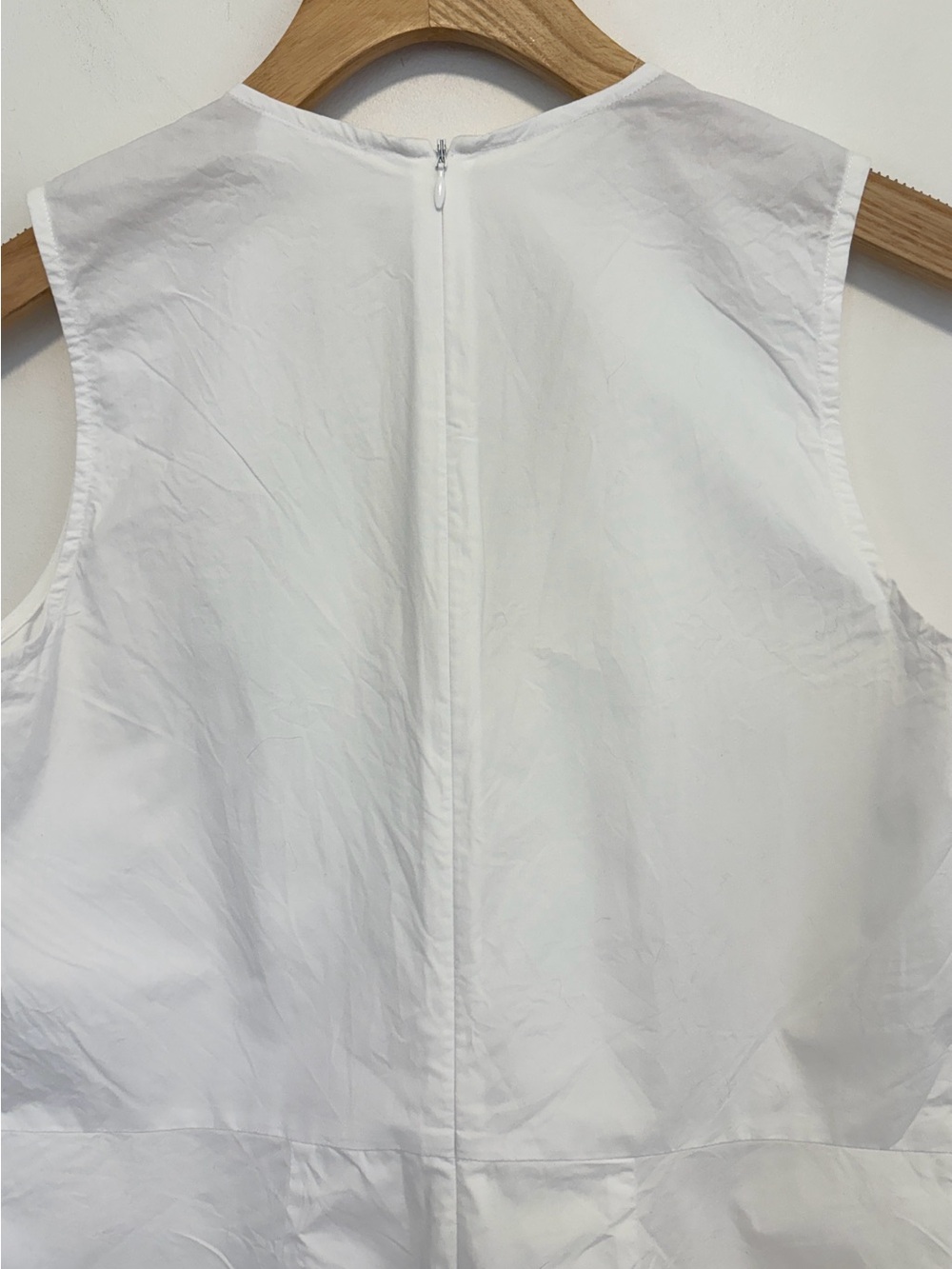 Everlane Cotton Poplin Sleeveless V-
Neck Flare Dress , sz : 6 - Picture 8 of 9